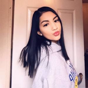 Meet your Posher, Denise